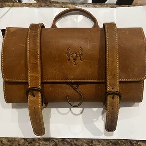 Upscale Men’s Toiletry Bag